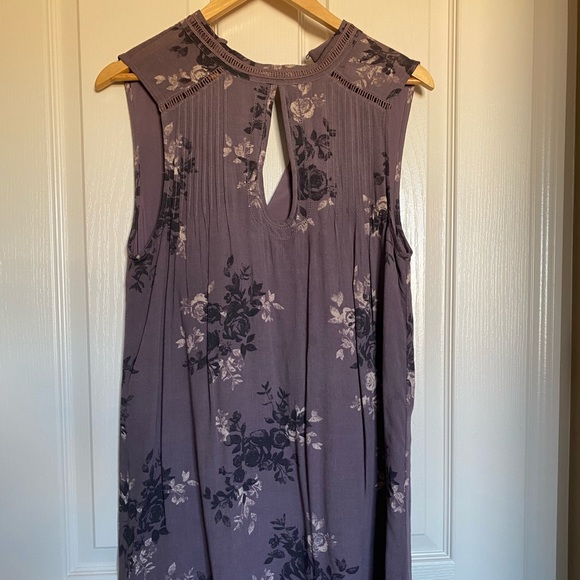 Gentle Fawn - Picture 1 of 5